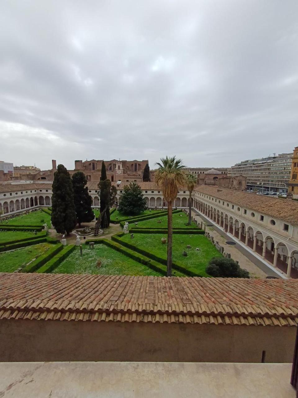 Gasthof X2 Con Splendida Vista Sulle Terme Di Diocleziano E Sul Chiostro Di Michelangelo Rom