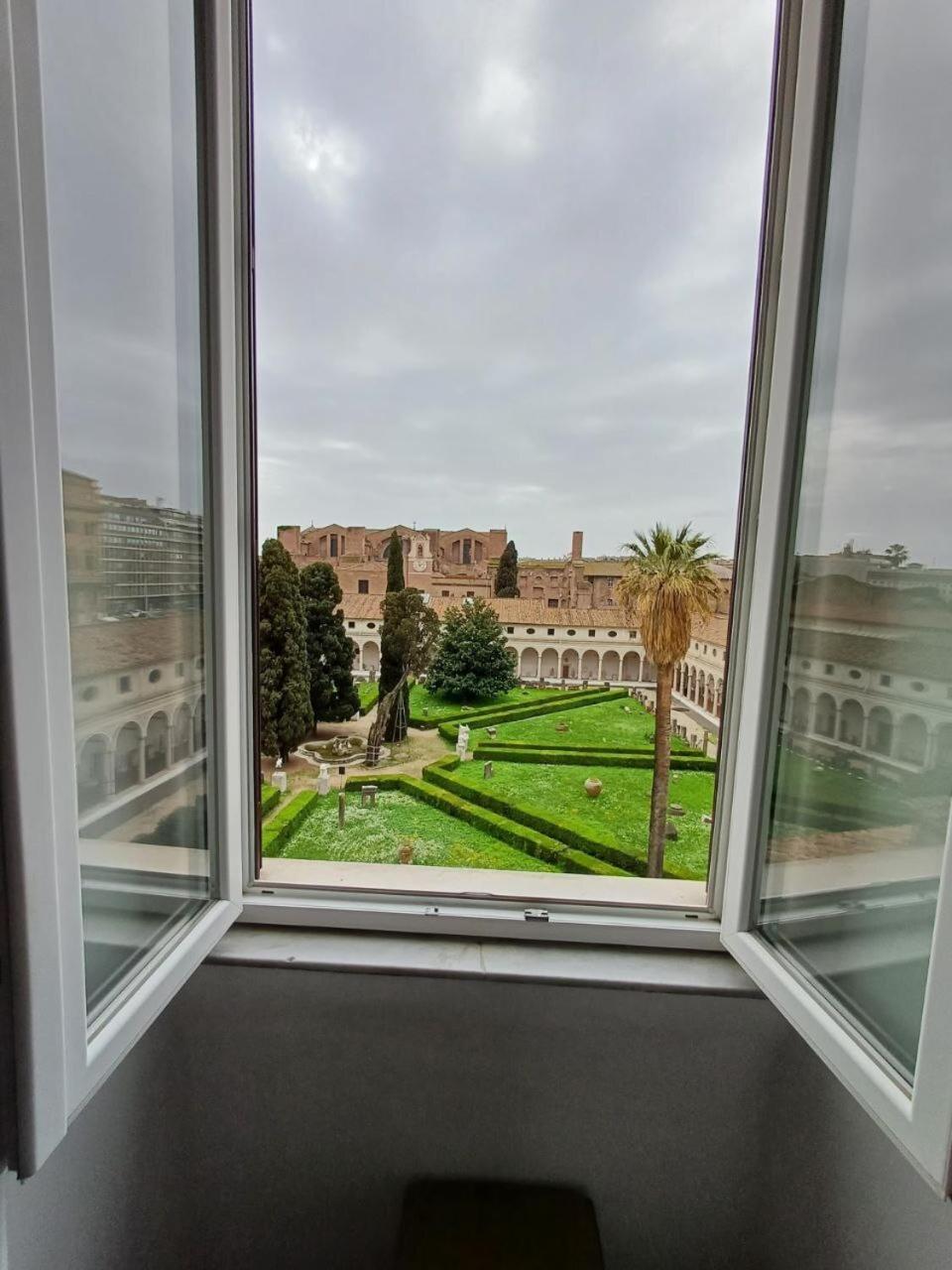 X2 Con Splendida Vista Sulle Terme Di Diocleziano E Sul Chiostro Di Michelangelo Pensión *